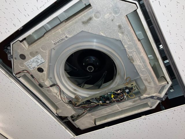 【使ってるエアコンの中、見たことありますか？】