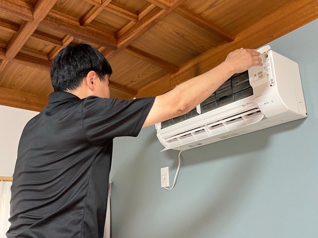 エアコンと人に優しい天然由来の洗剤を使用するのでお子様やペットも安心！