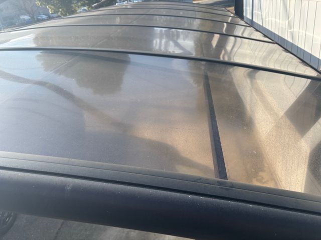 安心のカーポート清掃！くすみを落として、明るさ復活！