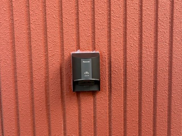 電気自動車　EVコンセント　ボックス付きタイプなど様々な工事に対応いたします！