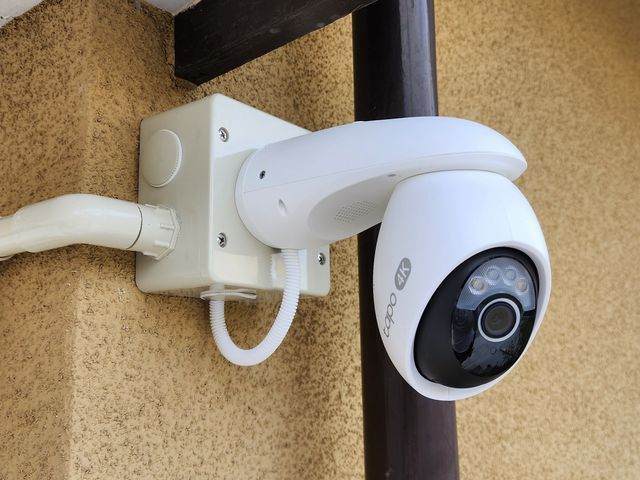 室内、室外、ネットワーク系防犯カメラの設置、設定もすべて弊社にお任せください！