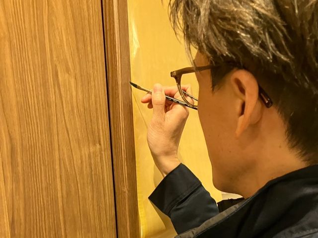 ★見積もり後の追加料金なし★ ドア、ドア枠、扉のキズ、割れ、角の欠け等直します！