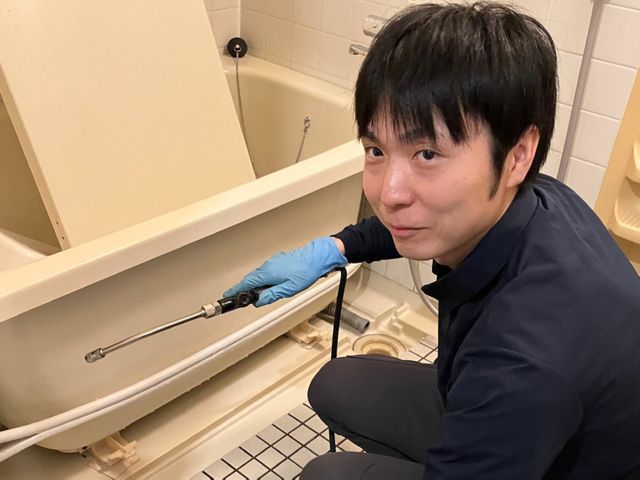 エプロン内部の高圧洗浄・鏡の機械研磨・駐車場代全て込み◎追加料金なしで安心！