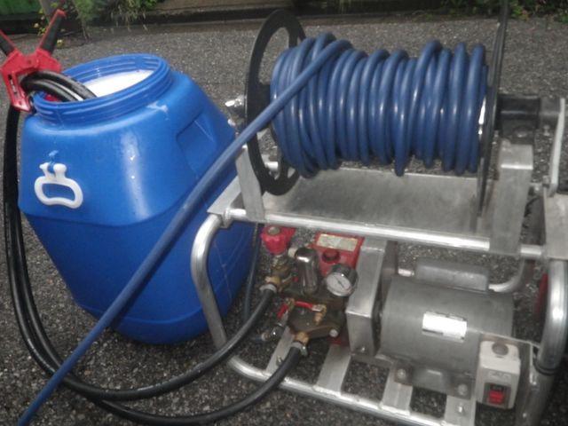 【白蟻予防】床下の防蟻、防カビ、防腐を行うバリア施工です。