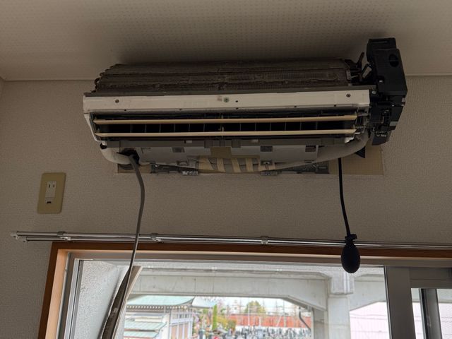 ☆エアコン取外し処分費無料！建設業許可業者で安心！PayPay等各種決済方法対応