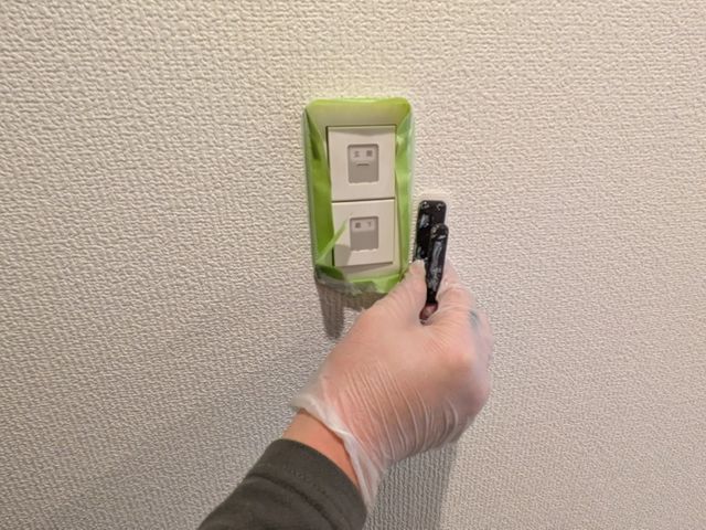 壁紙は張り替えから塗り替えの時代へ！【低価格で壁紙を貼り替えたような現状回復！】サービスの画像