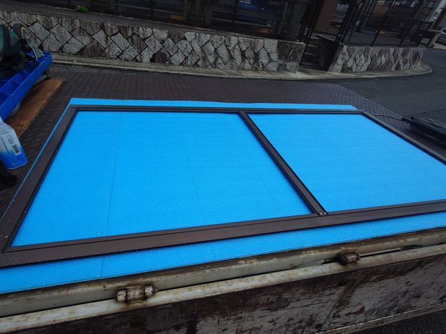 ♢格安の1枚でも2枚でも7000円。3枚目から1枚3500円(窓用サイズ)