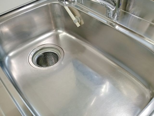 ハウスクリーニング士認定の自社スタッフが丁寧な清掃で長期信頼関係を築きます