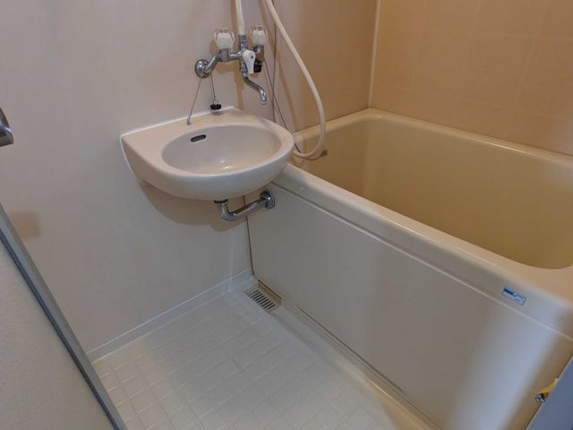 【100％自社対応】お客様の目線で夫婦でしっかり清掃☆丁寧に、作業いたします。