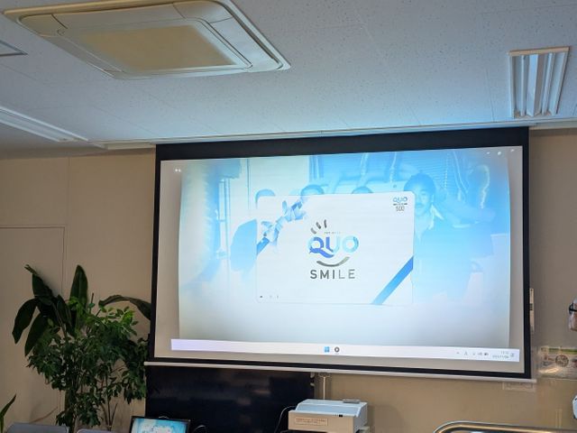 大型映像で自宅が映画館に！スクリーンの取付承ります。外注なし 電動スクリーン可