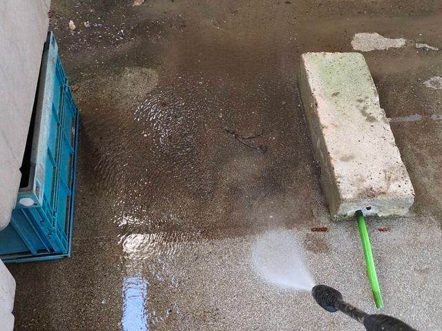 駐車場の高圧洗浄