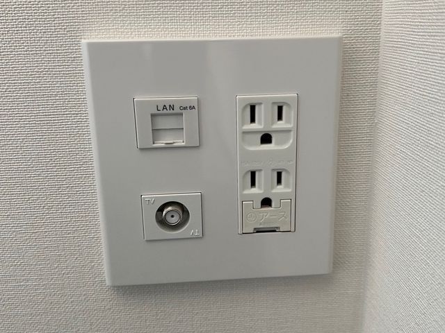 アンテナ端子の増設や交換、故障対応などお任せください！まずはご相談を！