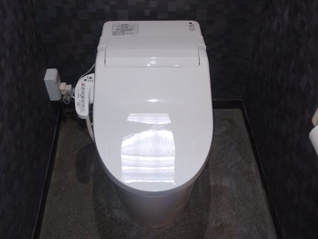 大手経験20年以上の実績！丁寧・スピーディーに即日対応相談可能！駐車場店舗負担！