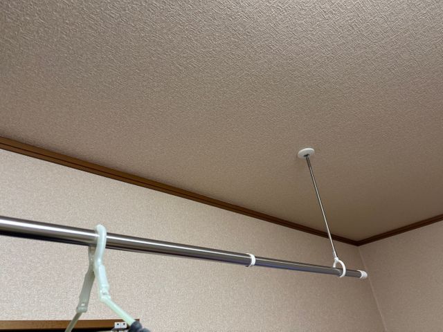 「ホスクリーン」取付します。