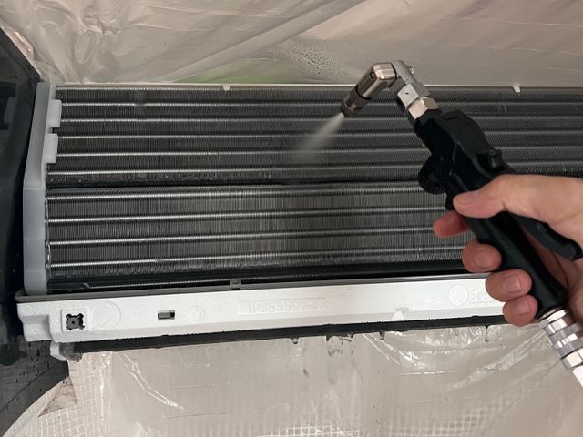 大手家電量販店も認める確かな技術力と丁寧な対応！エコ洗剤使用でお子様も安心！