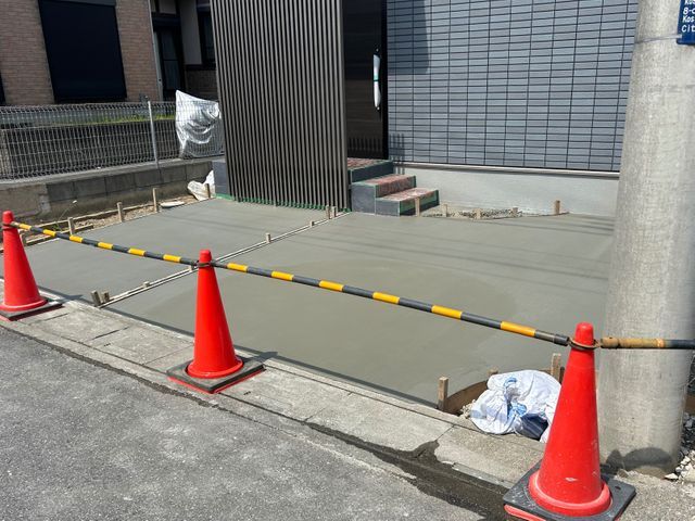 駐車場の土間コンクリート施工