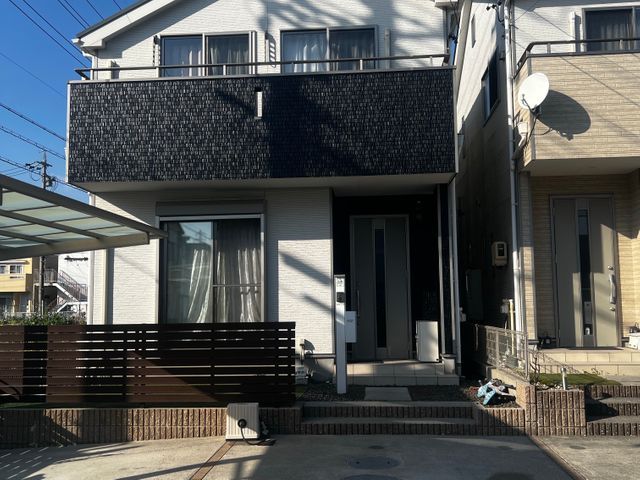 外壁塗装及び屋上防水塗装サービスの画像