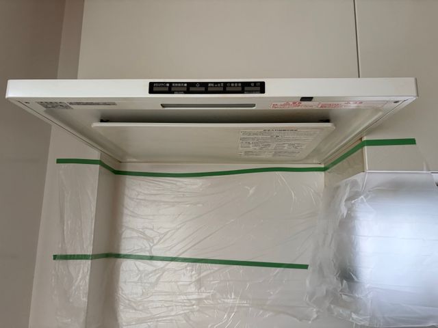 掃除したいけど見るのぎ怖いレンジフード。油汚れを落としてスッキリしましょう！