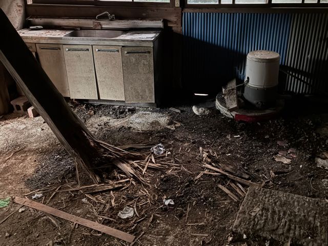 遺品整理、生前整理、ごみ屋敷の片付け、お仏壇の供養サービスの画像