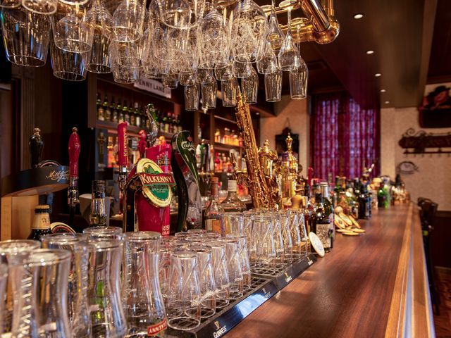 30年の実績で培った技術力！徹底した事前準備で、お店や商品の「顔」を撮影します！