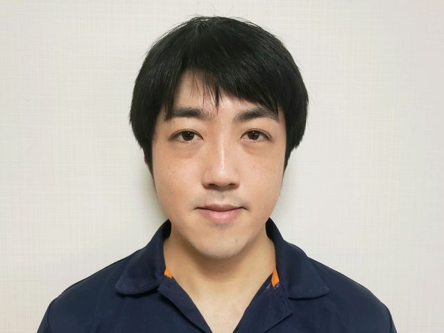 コンロや五徳の頑固な焦げ付き、シンクや蛇口の水垢、キレイにさせます