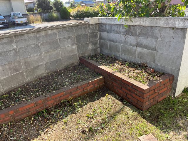 雑木伐採、低木剪定、庭木枝打ち