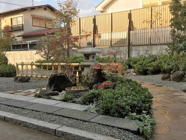 小さな花壇から大きな庭園までデザイン 施工します 植木 庭木の植え替え くらしのマーケット