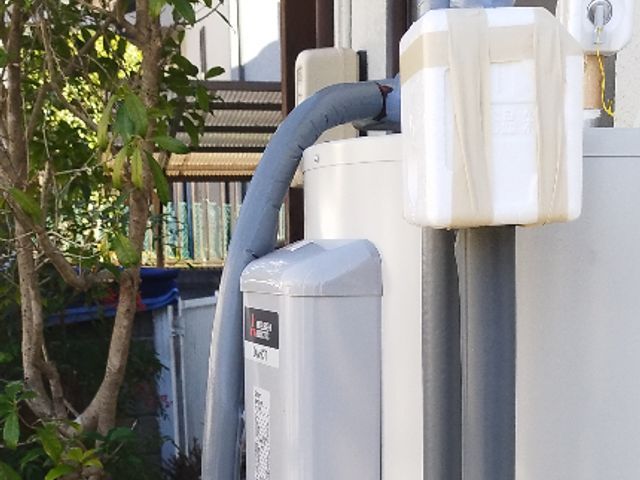 ガス式給湯器の交換、取り付け作業