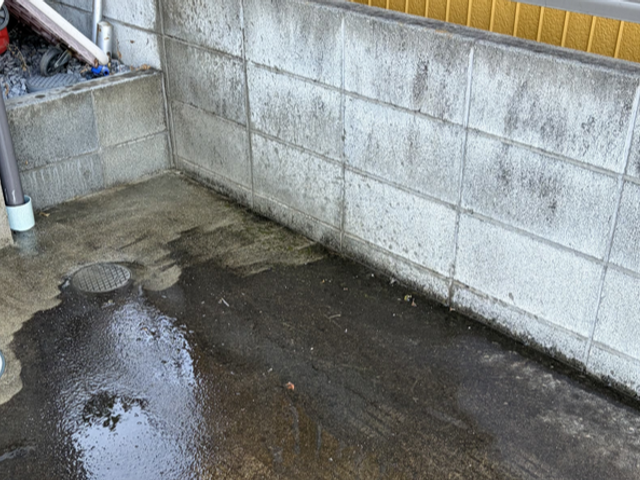 高圧洗浄サービス、はじめました！ 駐車場・ベランダの黒ずみ、スッキリ落とします！