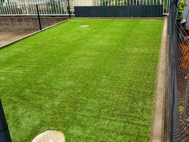 下地の敷き均し施工のみでも承ります。是非ご相談下さい。