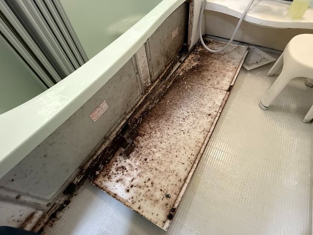 地域密着｜店長訪問｜損害保険加入｜浴室クリーニング