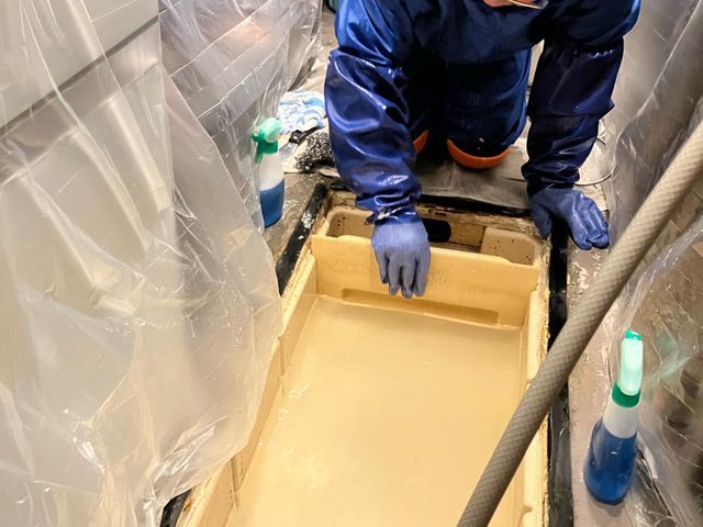 お客様にご満足いただける清掃を心がけています。私たち2人でお伺いします!