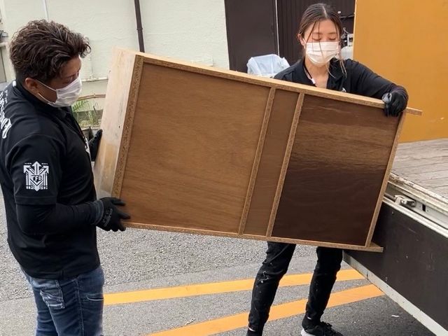 進まない片付けにサヨナラ！重たい家具もUHandでまとめて手間ゼロ回収