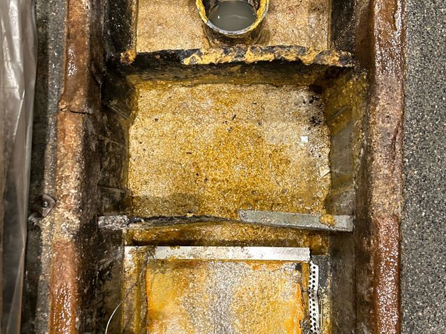 【油流出・悪臭・害虫・配管詰り】店舗が抱えるリスク低減☆一般衛生管理のお力添えに