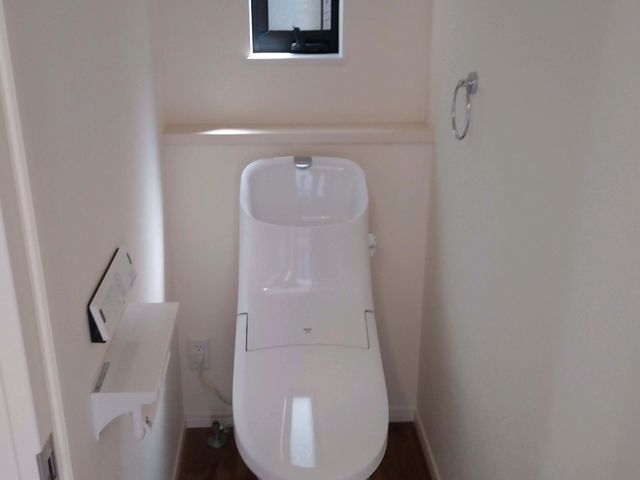 【トイレの嫌なニオイと尿石】一度に快適空間！