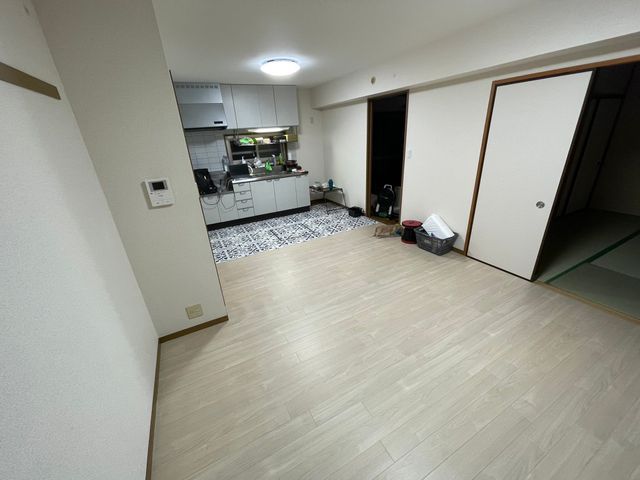 現状回復可能な賃貸施工◎ペットにも優しく床が変わるだけで雰囲気も変わります！