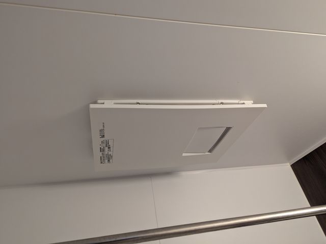 浴室乾燥機の交換取付作業