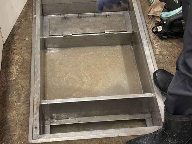 グリストラップ清掃