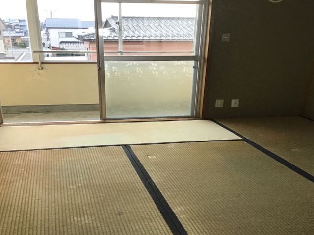 片付けでお困りではないですか？　女性スタッフ、遺品整理士が丁寧に対応致します！