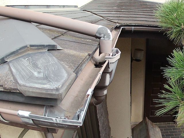 破損箇所をご一緒にモニターで確認してから施工致します!安心・誠実がモットーです