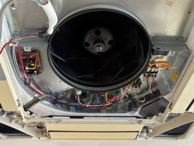 100％自社対応！損害保険加入済みで安心！訪問時の駐車場代は当店が負担します。