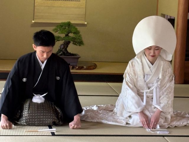 サロンにご来店頂く必要なくどこにでも出張承ります。お一人様〜多人数承ります。