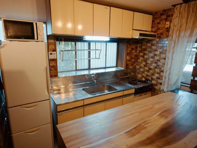 家庭用キッチンクリーニング（シンク・コンロ・調理台・壁面・グリル等）