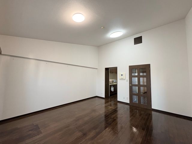 丁寧な作業と話しやすさで選ばれる、自社スタッフによる確かなサービスサービスの画像