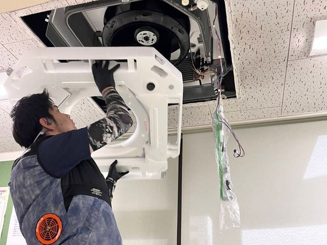 【駐車場代は当店負担】業界経験6年の確かな技術！