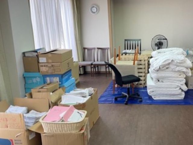 遺品整理でお困りの方、無料でお見積もりします。お買い取りなどもしております。サービスの画像