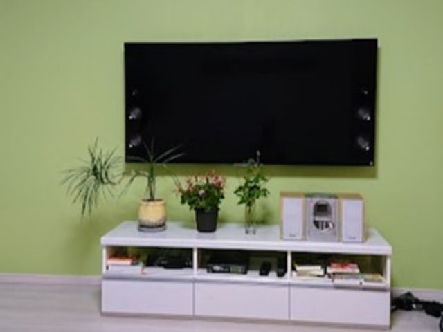 豊富な経験と知識で安心！丁寧に施工いたします！1人作業のため45インチまで対応