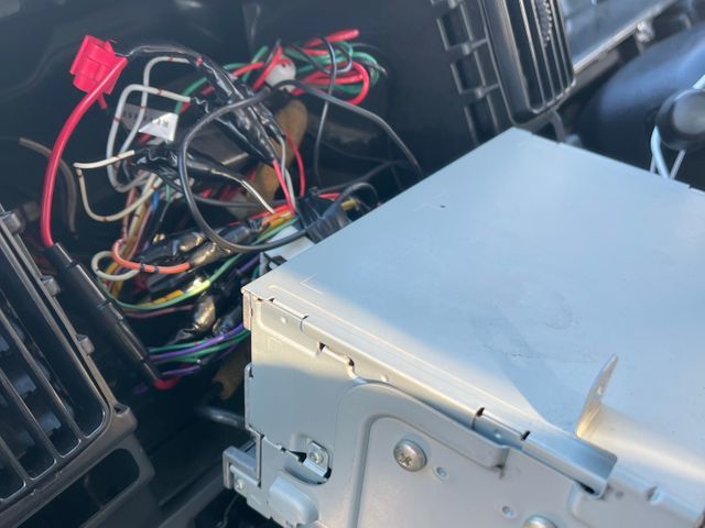 【大手自動車メーカー、ディーラー勤務経験有】7年の実績と累計3000台以上の施工