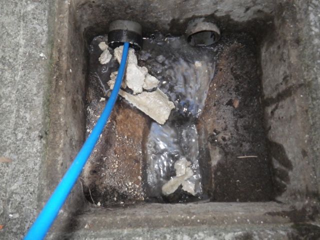 【セット割キャンペーン中‼︎】☆屋外排水枡からの高圧洗浄作業☆