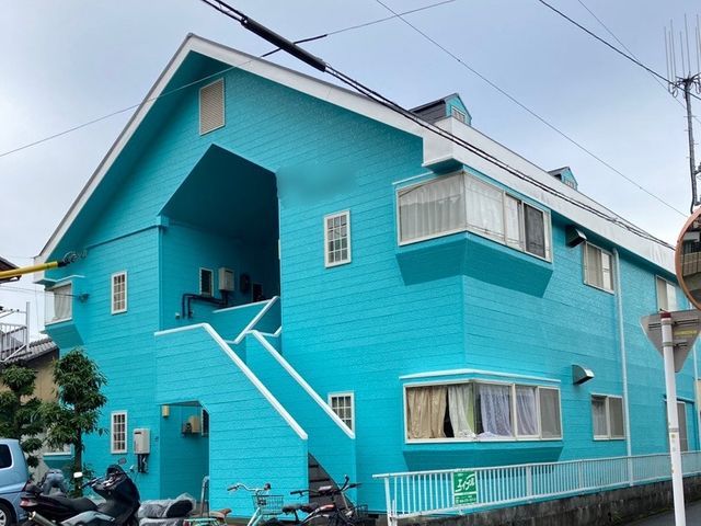 外壁塗装工事15年以上の経験を生かした安心の外壁塗装サービスです。